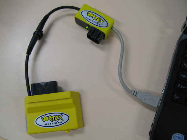 USB Adaptor-ECU-Pic-1.JPG (109131 bytes)
